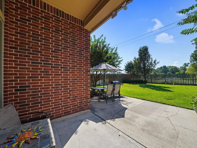 2898 Woodland Glen Lane, Conroe, TX 77385