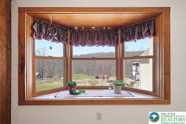 120 Benfield Road, Longswamp Twp, PA 18062
