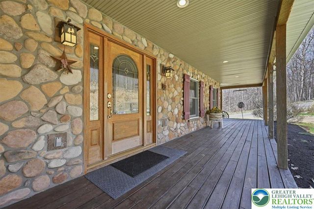 120 Benfield Road, Longswamp Twp, PA 18062