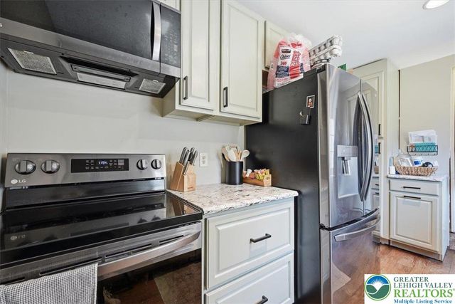 120 Benfield Road, Longswamp Twp, PA 18062