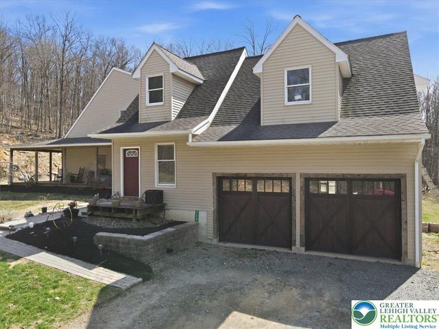 120 Benfield Road, Longswamp Twp, PA 18062