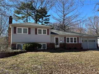 9624 Woodson Drive, Overland Park, KS 66207