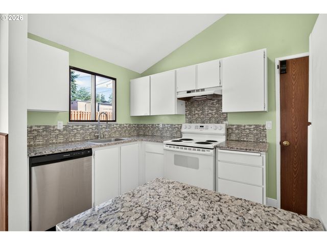 8505 Sw OAK St, Portland, OR 97223