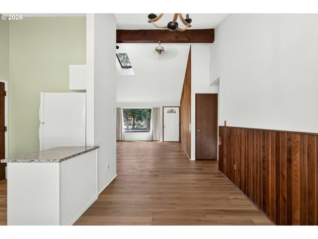 8505 Sw OAK St, Portland, OR 97223