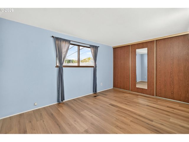 8505 Sw OAK St, Portland, OR 97223