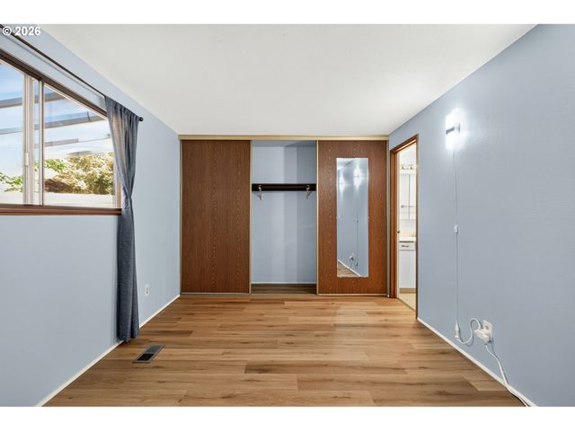 8505 Sw OAK St, Portland, OR 97223