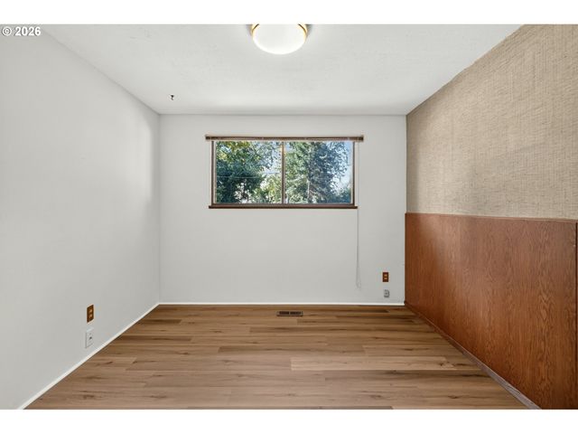 8505 Sw OAK St, Portland, OR 97223