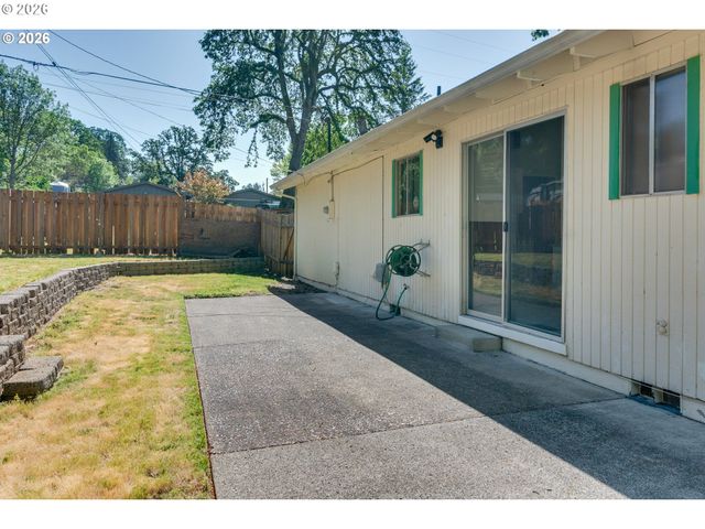 8505 Sw OAK St, Portland, OR 97223