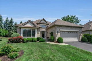 267 Lord Byron Lane, Amherst, NY 14221