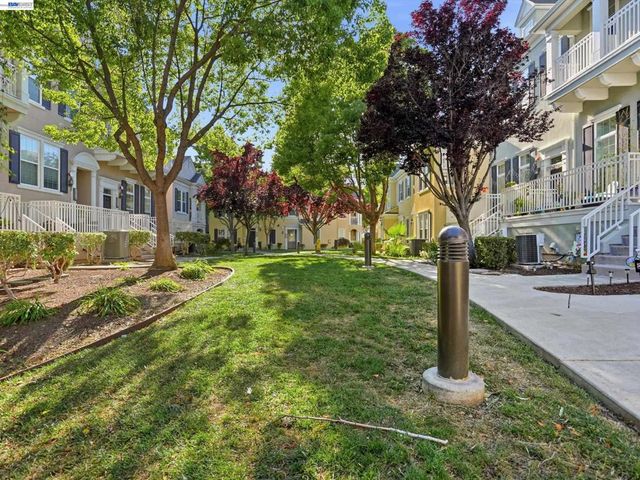 3760 Central Pkwy, Dublin, CA 94568