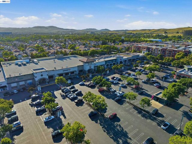 3760 Central Pkwy, Dublin, CA 94568