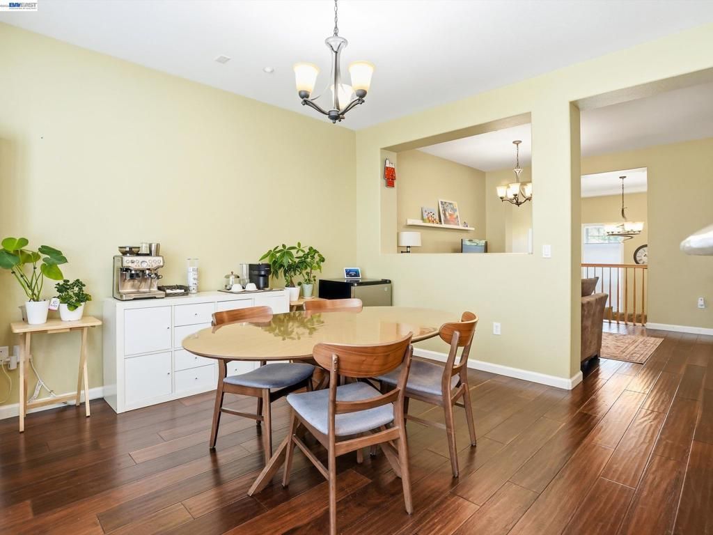 Image 16 of property listing at 3760 Central Pkwy, Dublin, CA 94568