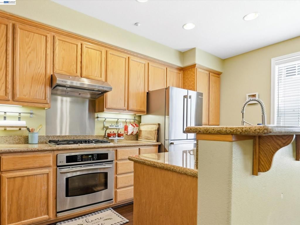 Image 17 of property listing at 3760 Central Pkwy, Dublin, CA 94568