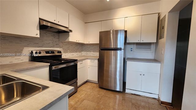 20 Park Drive 4A, Bal Harbour, FL 33154