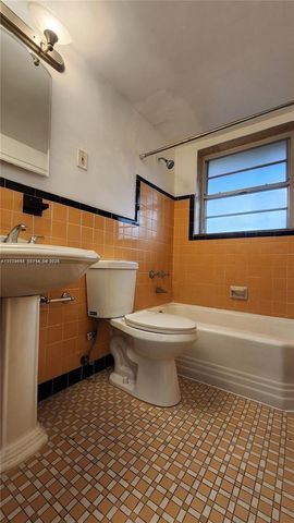 20 Park Drive 4A, Bal Harbour, FL 33154