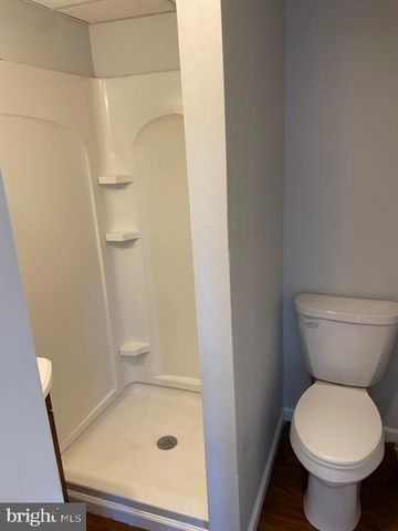 220 W COLLEGE AVE #3RD FLOOR, York, PA 17401