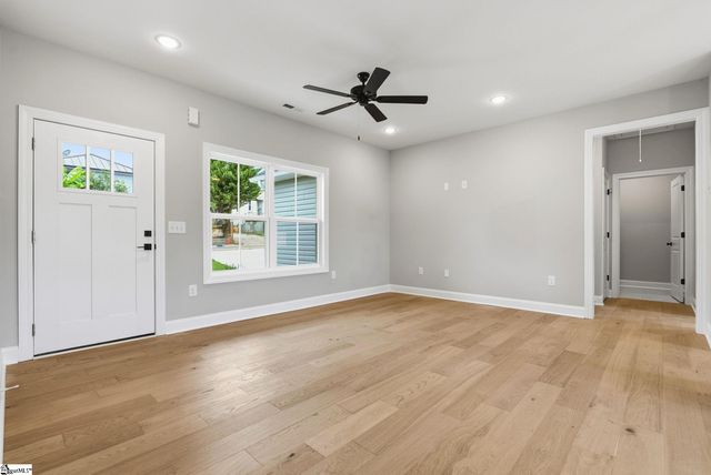 102 9th Street, Greenville, SC 29611
