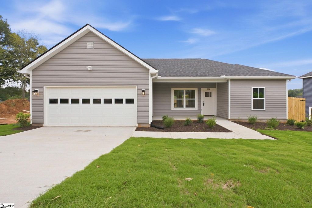 102 9th Street, Greenville, SC 29611