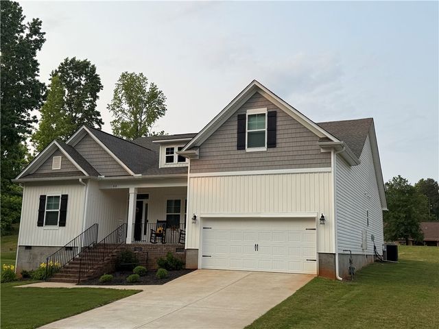 479 Twin View Drive, Westminster, SC 29693