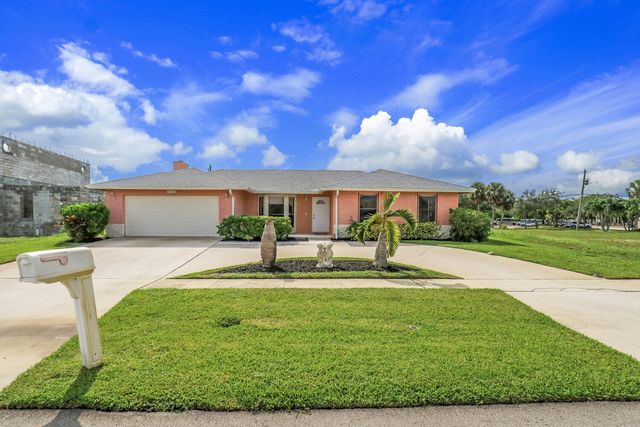 1334 N Mangonia Drive, West Palm Beach, FL 33401