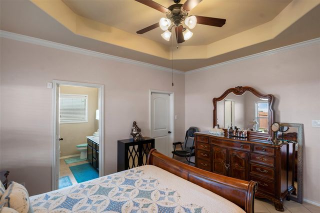 2031 Beacon Chase Court, Spring, TX 77373