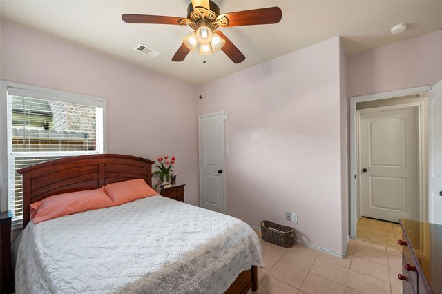 2031 Beacon Chase Court, Spring, TX 77373