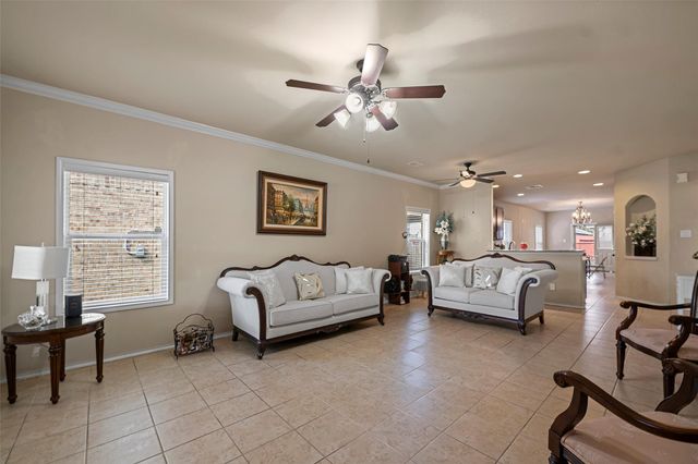 2031 Beacon Chase Court, Spring, TX 77373