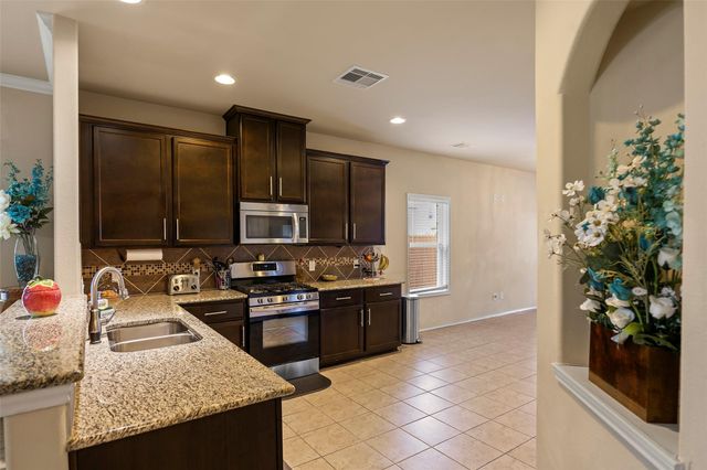 2031 Beacon Chase Court, Spring, TX 77373