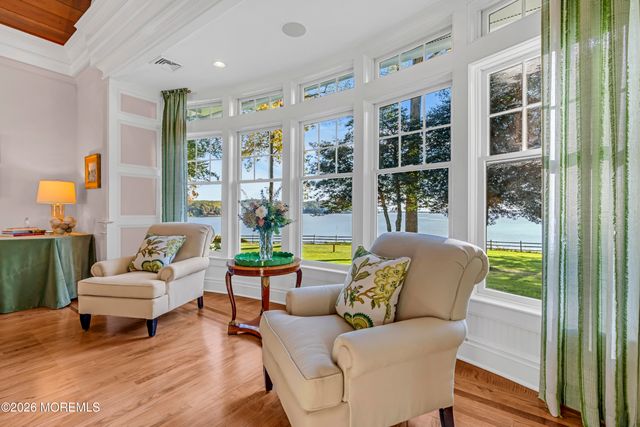 942 Navesink River Road, Middletown, NJ 07760
