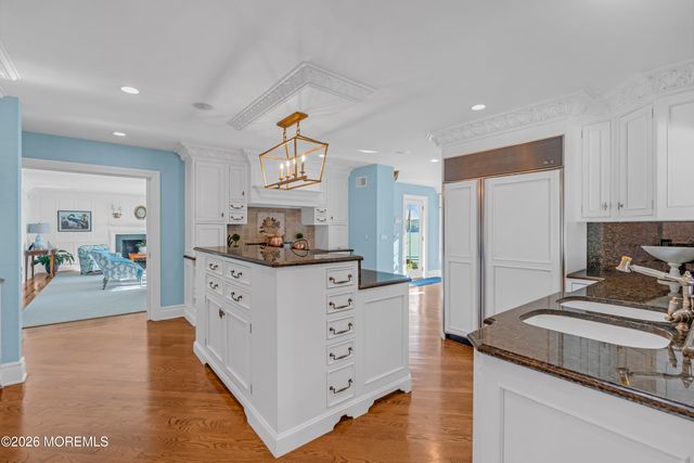 942 Navesink River Road, Middletown, NJ 07760