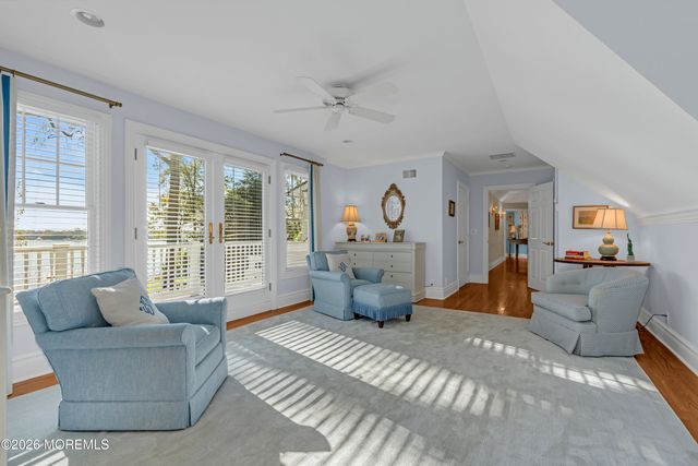 942 Navesink River Road, Middletown, NJ 07760