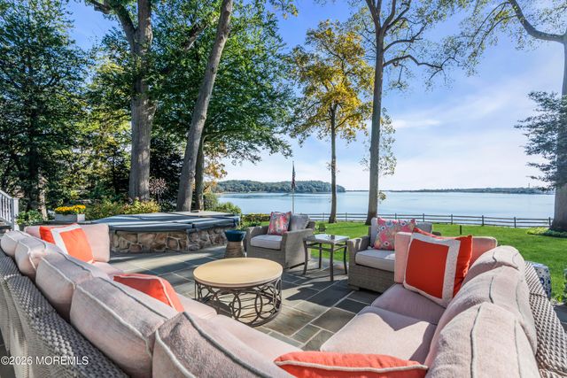 942 Navesink River Road, Middletown, NJ 07760
