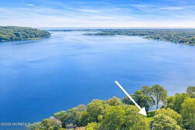 942 Navesink River Road, Middletown, NJ 07760