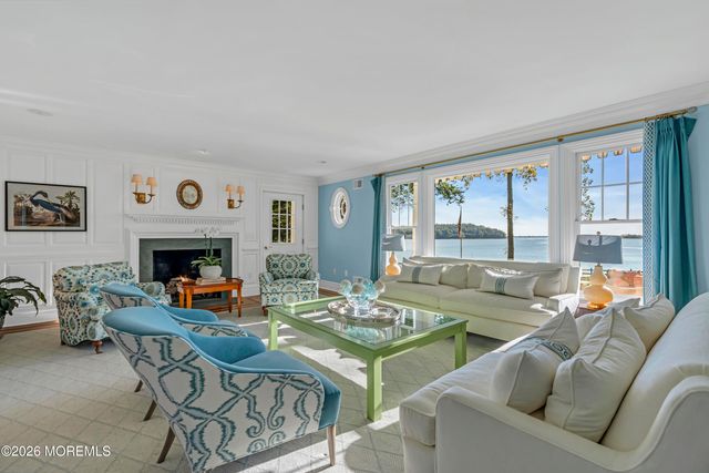 942 Navesink River Road, Middletown, NJ 07760