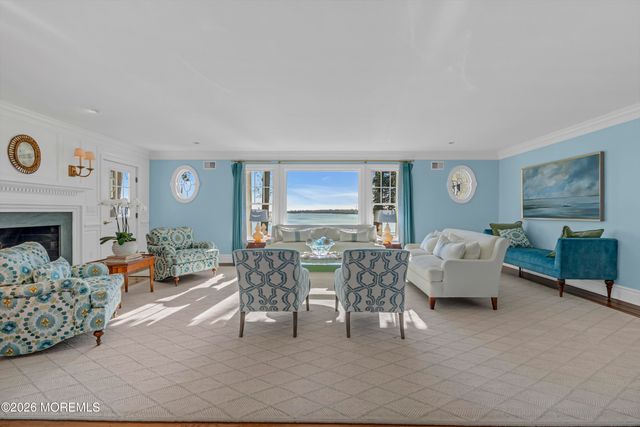 942 Navesink River Road, Middletown, NJ 07760