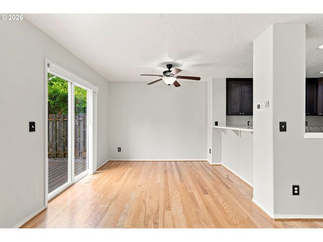 15231 Nw SWEETGALE Ln, Portland, OR 97229