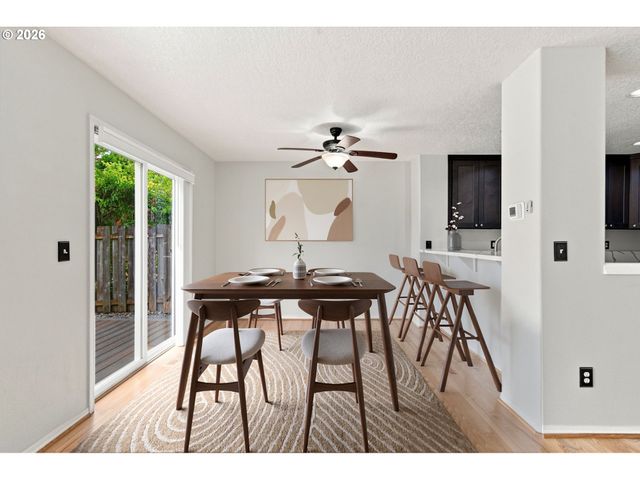 15231 Nw SWEETGALE Ln, Portland, OR 97229