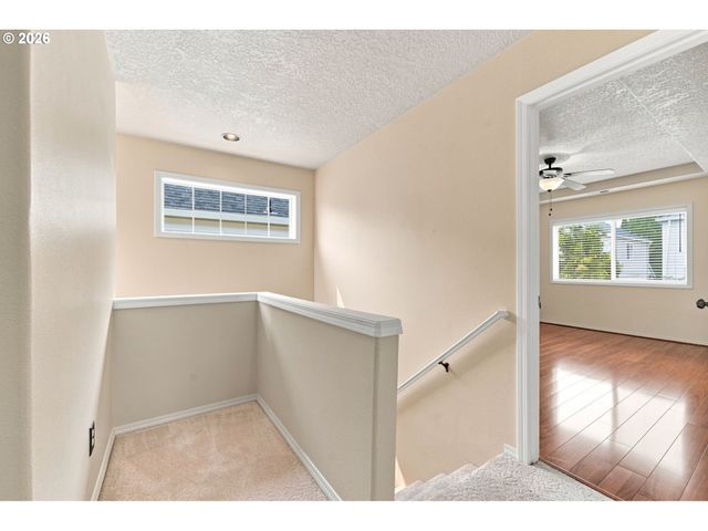 15231 Nw SWEETGALE Ln, Portland, OR 97229