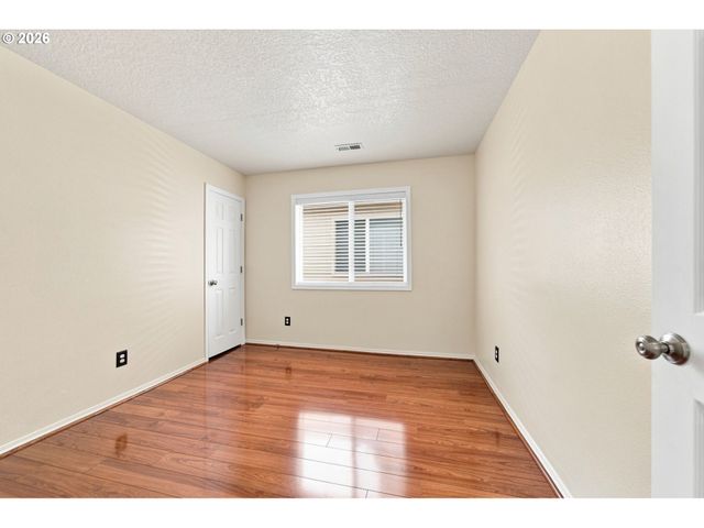 15231 Nw SWEETGALE Ln, Portland, OR 97229