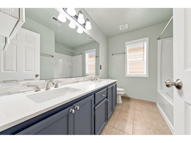 15231 Nw SWEETGALE Ln, Portland, OR 97229