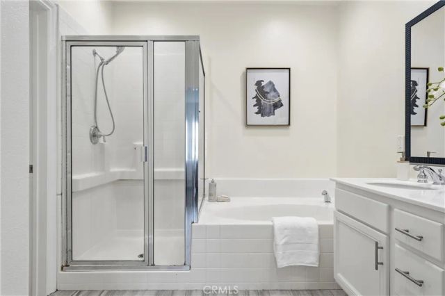 3407 S Main L, Santa Ana, CA 92707