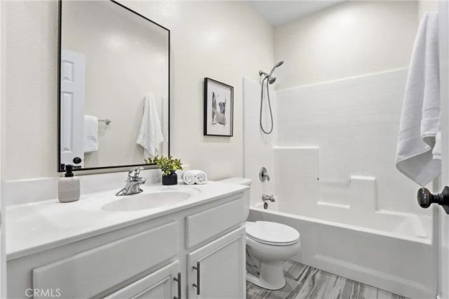 3407 S Main L, Santa Ana, CA 92707