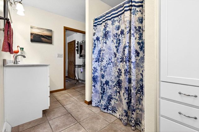 426 WOODEN SHOE CIRCLE, Kaukauna, WI 54130