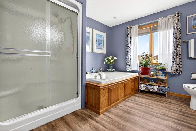 426 WOODEN SHOE CIRCLE, Kaukauna, WI 54130