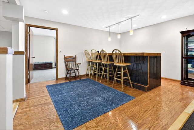 426 WOODEN SHOE CIRCLE, Kaukauna, WI 54130