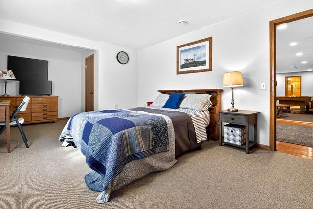 426 WOODEN SHOE CIRCLE, Kaukauna, WI 54130