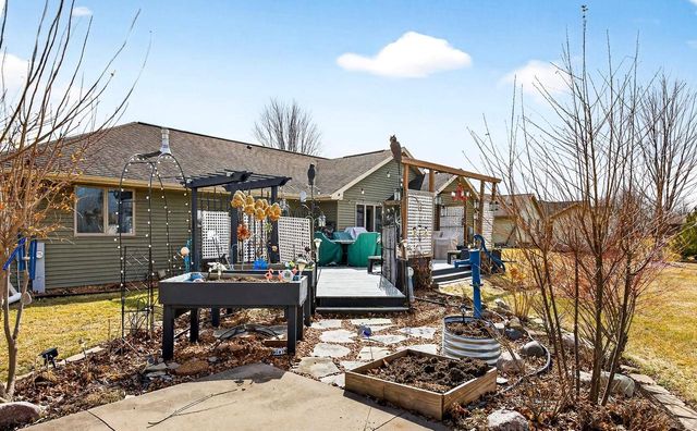 426 WOODEN SHOE CIRCLE, Kaukauna, WI 54130