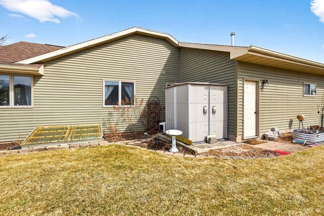 426 WOODEN SHOE CIRCLE, Kaukauna, WI 54130