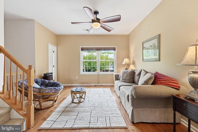 1257 LINDSAY LN, Hagerstown, MD 21742
