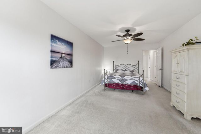 1257 LINDSAY LN, Hagerstown, MD 21742